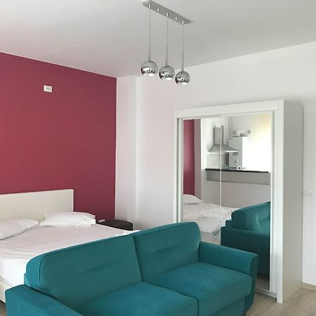Metropolitan Iassium Luxury Suites ヤシ エクステリア 写真